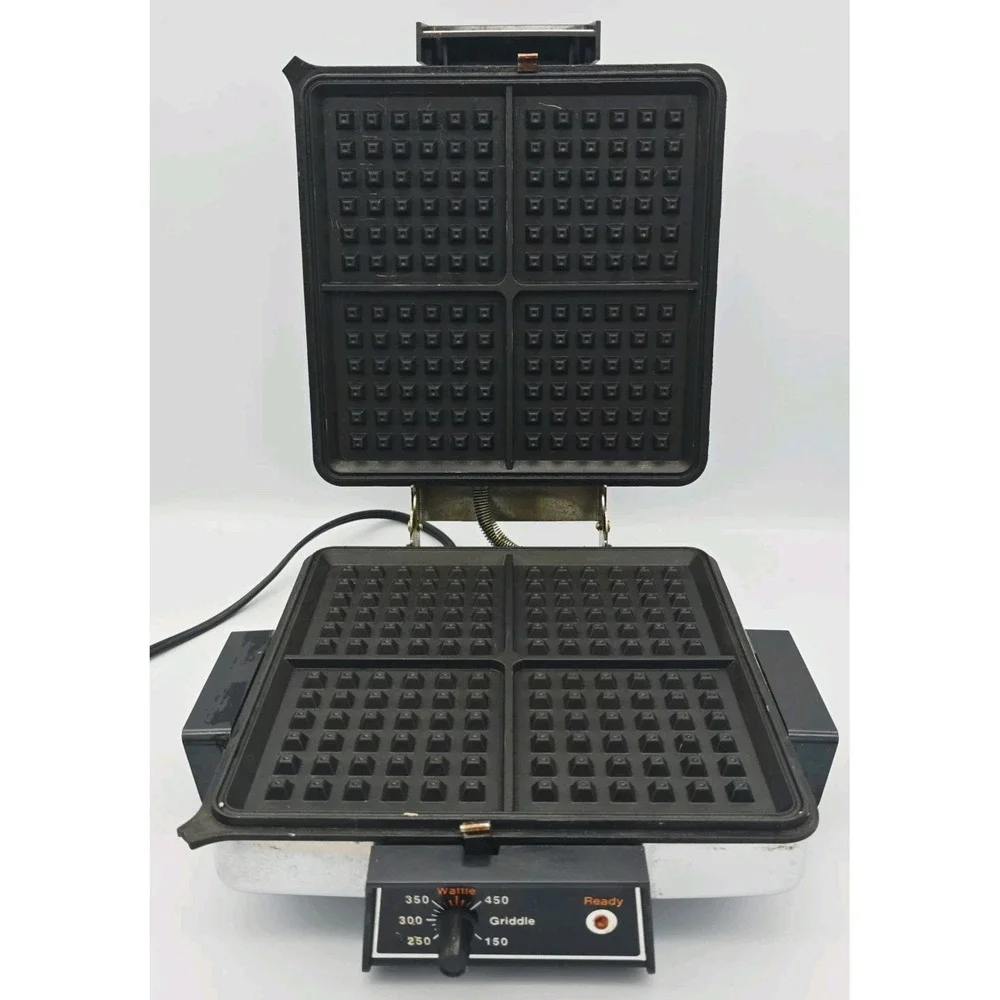 Vtg MCM Toastmaster 270B‎ Chrome Waffle Iron Double Griddle Non-Stick Tested!